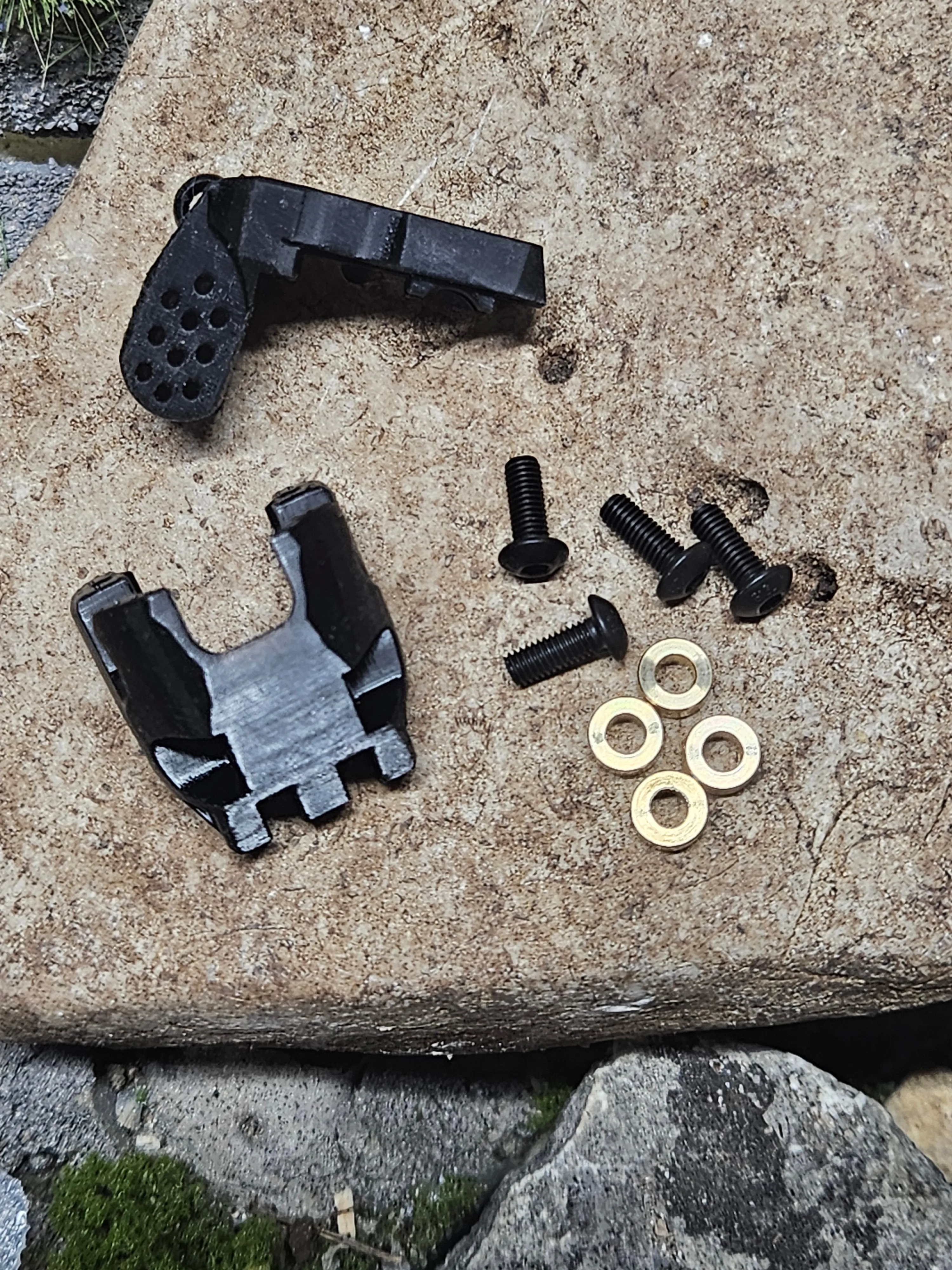 MesmoRISER Roller Skid Plate & Link Riser for Axial® SCX24™